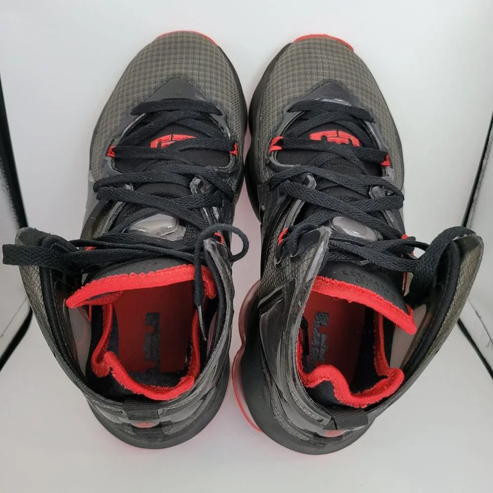 Nike LeBron 19 XIX Bred GS Basketball Shoes Black Red Grey DD0418-011 US Size 6Y - Picture 7 of 9